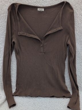 ana Ribbed Brown Long-Sleeve Henley